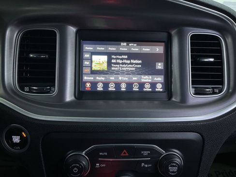 Used 2022 Dodge Charger SXT image 22