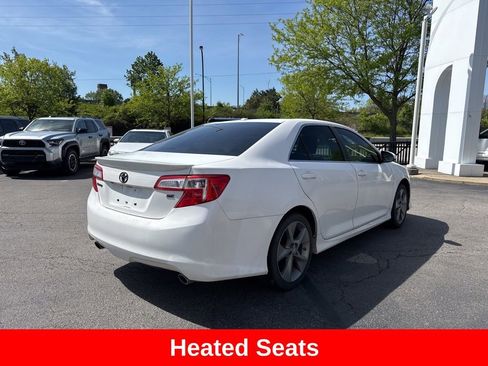 Used 2014 Toyota Camry SE w/ Leather Package FWD image 7