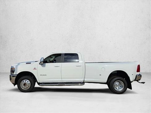 New 2026 RAM 3500 Laramie AWD/4WD image 5