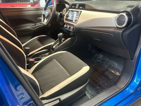 Used 2022 Nissan Versa SV image 26