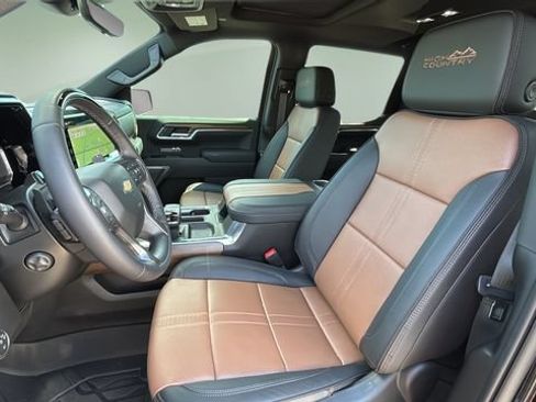 Used 2026 Chevrolet Silverado 1500 High Country AWD/4WD image 18