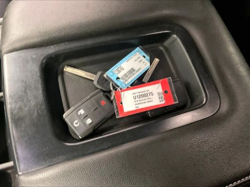 Used 2019 Chevrolet Silverado 1500 LT w/ All Star Edition image 30