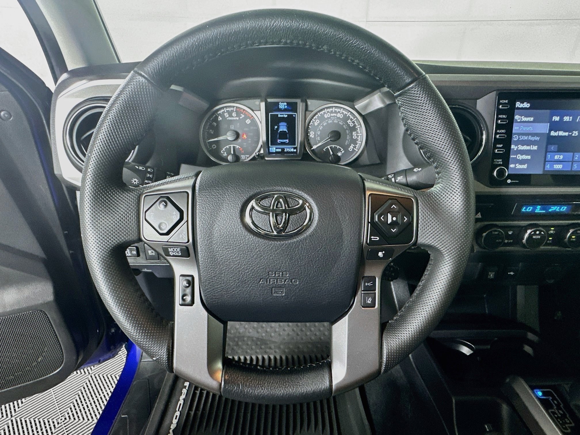 Certified 2023 Toyota Tacoma SR5 w/ Technology Package AWD/4WD image 15