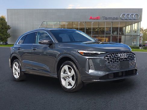 New 2025 Audi Q5 Premium Plus image 1