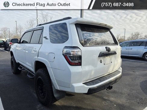 Used 2018 Toyota 4Runner TRD Off-Road Premium image 4