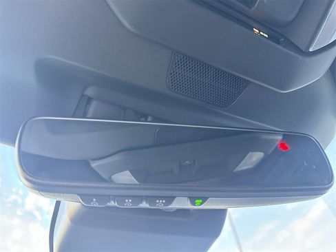 New 2025 Subaru Forester Limited image 36