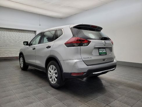 Used 2019 Nissan Rogue S image 5