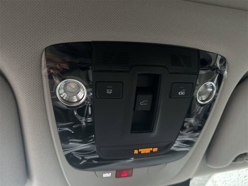 New 2025 Kia Sorento EX w/ Panoramic Sunroof Package image 12