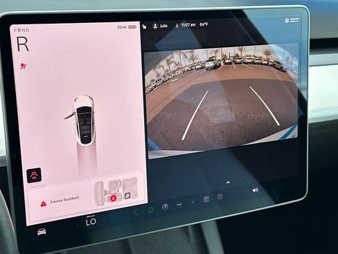 Used 2021 Tesla Model Y Long Range image 26