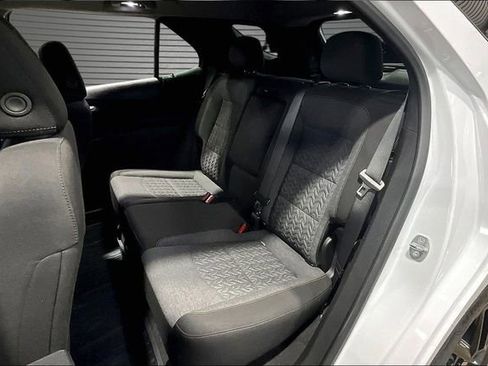 Used 2023 Chevrolet Equinox LT w/ LPO, Floor Liner Package AWD/4WD image 19