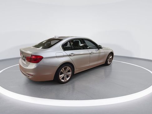 Used 2017 BMW 330i xDrive Sedan image 8