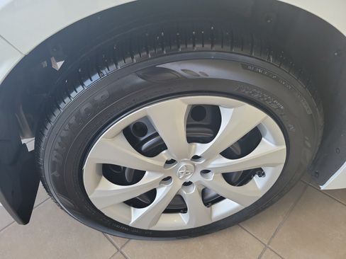 Used 2026 Toyota Corolla LE FWD image 7