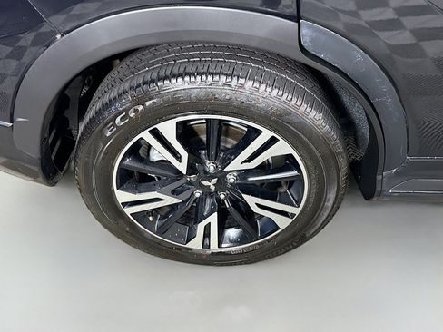 Used 2025 Mitsubishi Eclipse Cross Black Edition image 33