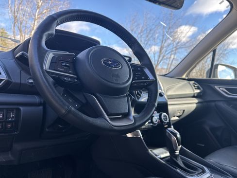 Used 2022 Subaru Forester Touring image 14