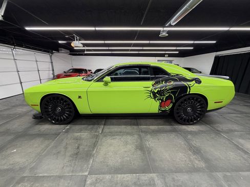 Used 2015 Dodge Challenger R/T Scat Pack w/ Leather Interior Group image 3