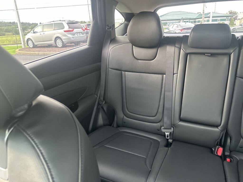 New 2026 Hyundai Tucson Limited AWD/4WD image 12