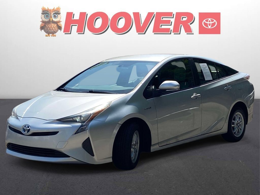 Used 2016 Toyota Prius Two FWD image 2