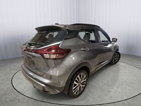 Used 2021 Nissan Kicks SR w/ SR Premium Package image 7
