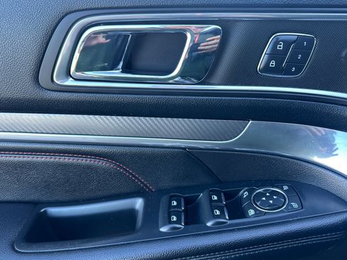 Used 2016 Ford Explorer Sport w/ Equipment Group 401A image 11