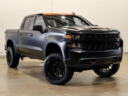 Used 2020 Chevrolet Silverado 1500 Custom w/ Custom Value Package RWD image 4