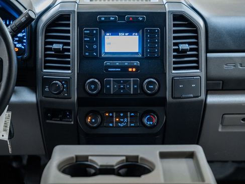 Used 2020 Ford F250 XL w/ STX Appearance Package image 26