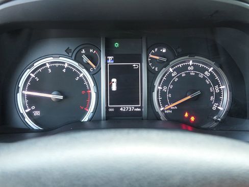 Used 2022 Toyota 4Runner Limited RWD image 19