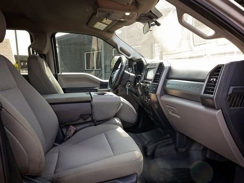 Used 2022 Ford F350 XLT w/ Camper Package AWD/4WD image 26