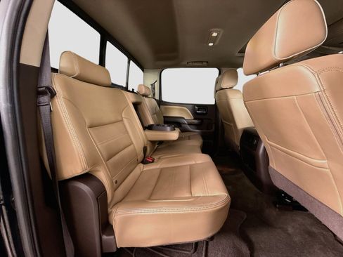 Used 2018 GMC Sierra 2500 Denali w/ Duramax Plus Package AWD/4WD image 28