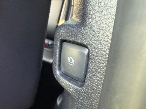 Used 2019 Ford Expedition XLT w/ Equipment Group 202A image 35