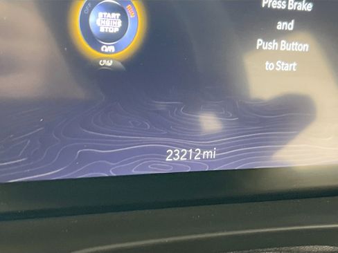 Used 2023 Jeep Grand Cherokee Altitude image 12