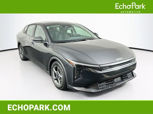 Used 2025 Kia K4 FWD image 1