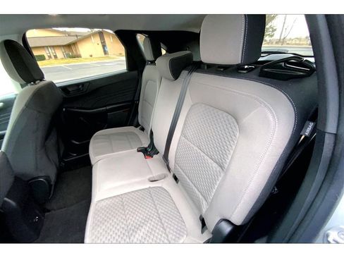 Used 2022 Ford Escape SE image 27