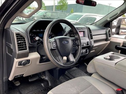 Used 2021 Ford F350 XL image 34