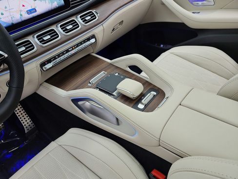 New 2026 Mercedes-Benz GLE 53 AMG 4MATIC image 10