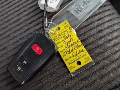 Used 2024 Toyota 4Runner TRD Off-Road image 34