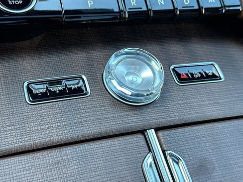 New 2026 Lincoln Navigator L Reserve AWD/4WD image 21