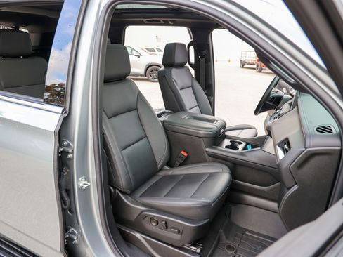 Used 2024 Chevrolet Tahoe LT w/ Luxury Package image 49