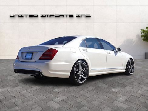 Used 2010 Mercedes-Benz S 550 Sedan w/ Sport Package image 8