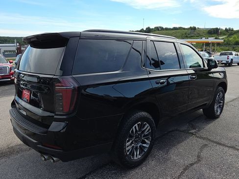Used 2025 Chevrolet Tahoe Z71 AWD/4WD image 8