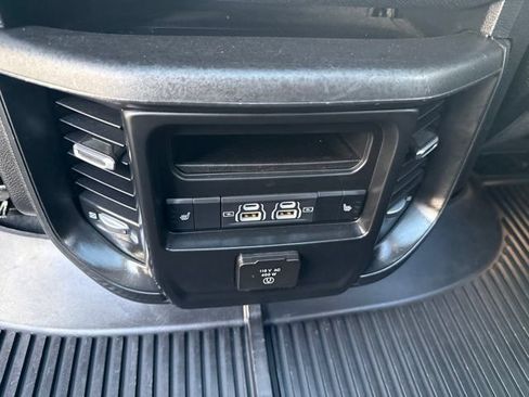 Used 2021 RAM 1500 Laramie AWD/4WD image 23