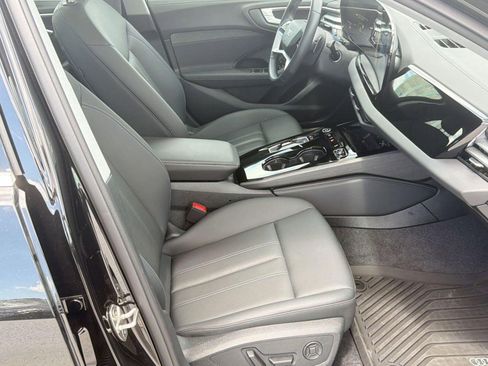 Used 2025 Audi A5 2.0T Premium w/ Convenience Package AWD/4WD image 28
