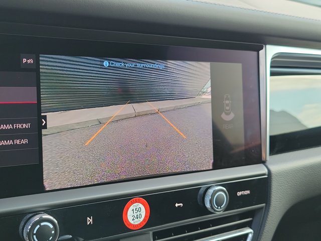 Certified 2026 Porsche Macan Turbo AWD/4WD image 34