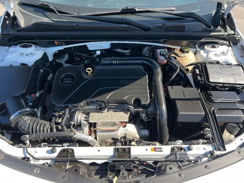 Used 2021 Chevrolet Malibu LT image 12