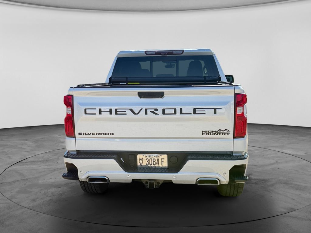 Used 2022 Chevrolet Silverado 1500 High Country w/ High Country Premium Package AWD/4WD image 8