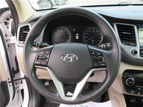 Used 2017 Hyundai Tucson Limited w/ Limited Ultimate Package 03 AWD/4WD image 10