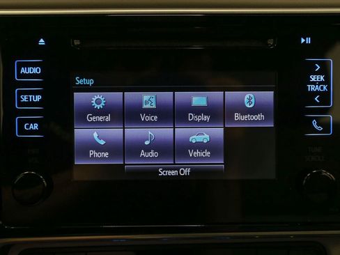 Used 2017 Toyota Corolla LE w/ Carpet Mat Package (TMS) FWD image 24