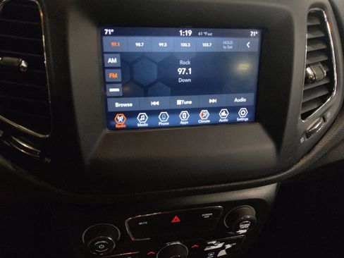 Used 2021 Jeep Compass Latitude FWD image 25