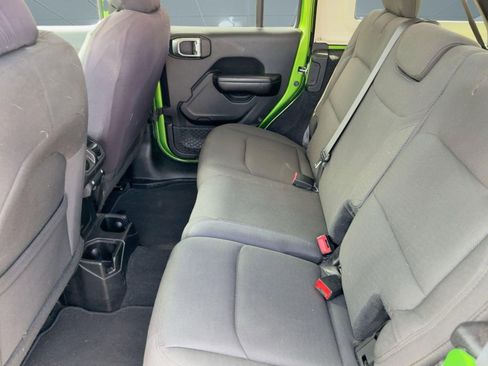Used 2019 Jeep Wrangler Unlimited Sport S AWD/4WD image 15