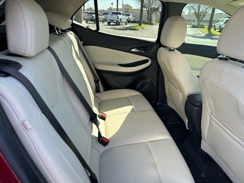 Used 2025 Buick Encore GX Preferred image 21
