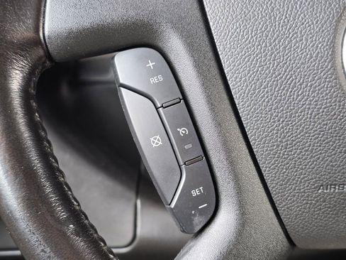 Used 2020 Chevrolet Express 2500 Extended w/ Driver Convenience Package image 31